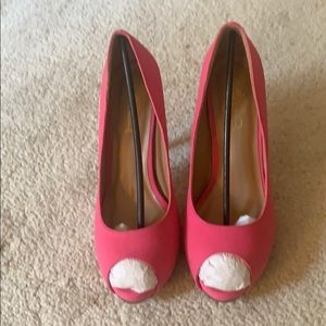 P-I-N-K Pink 4.5” peep toe heels MUST SEE!